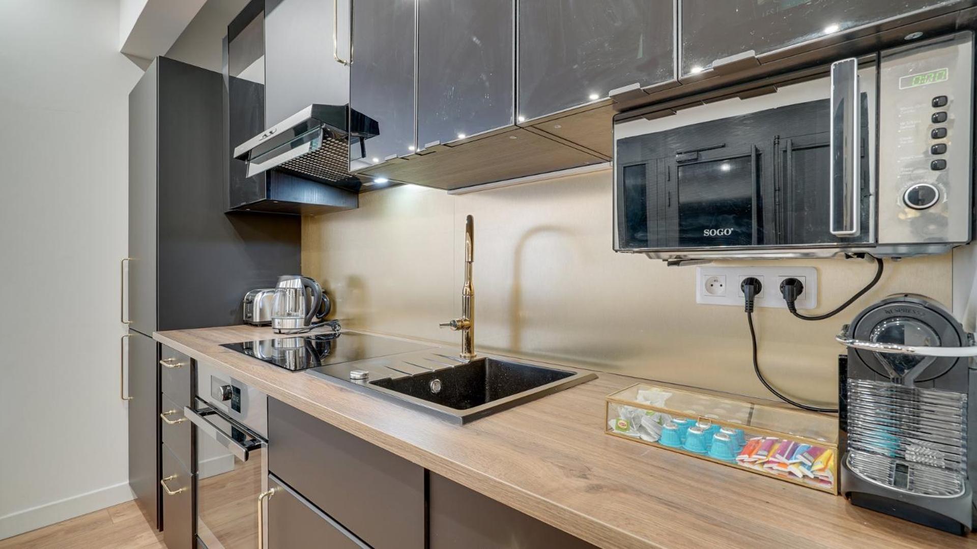 144 Suite Bebesse, Superb APT, 3 BDR, Paris Exterior foto
